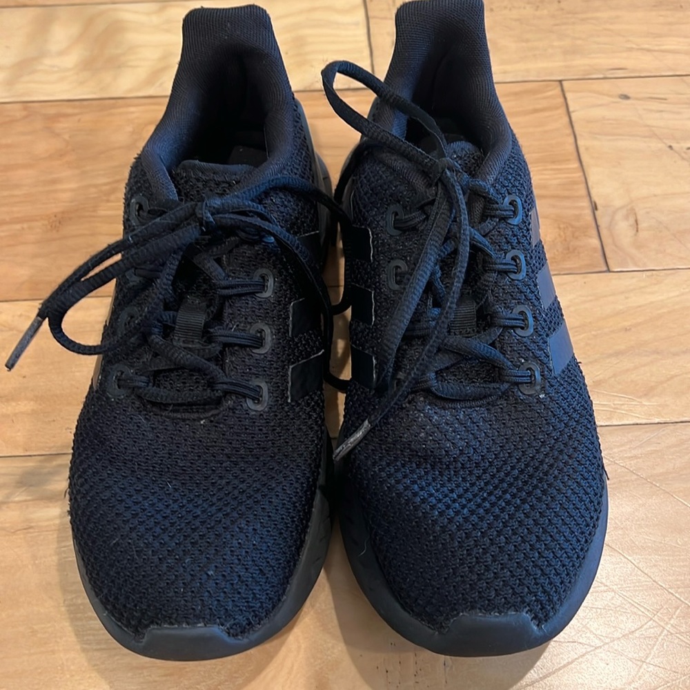 Kid’s Adidas Boost Tennis size 3.5